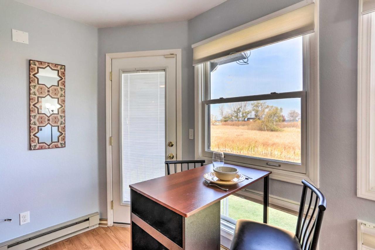 Apartamento Quaint Couples Escape Pool, Near Erie! Oak Harbor